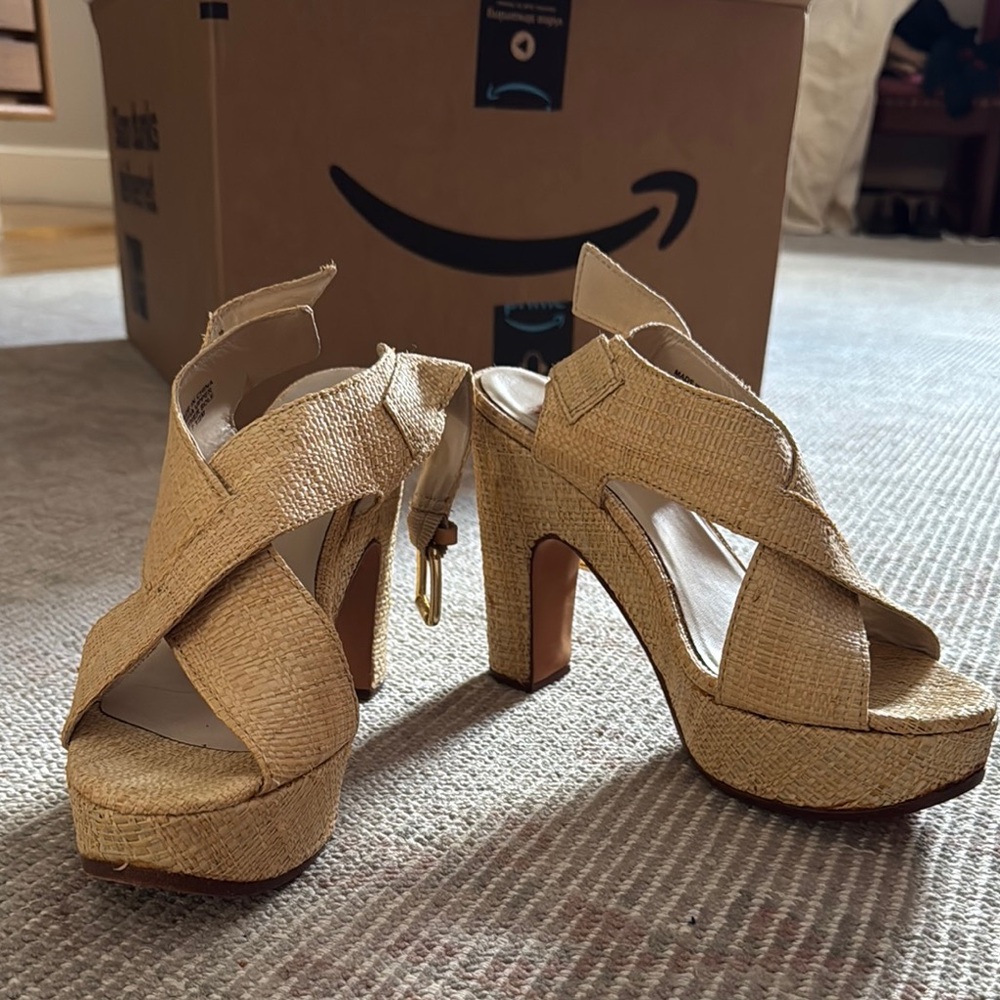 Chic Tan Platform Sandals